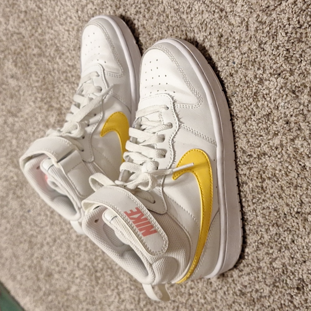 Girls Nike shoes